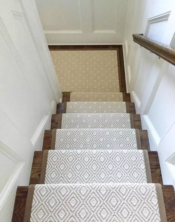 white carpet in modern living room