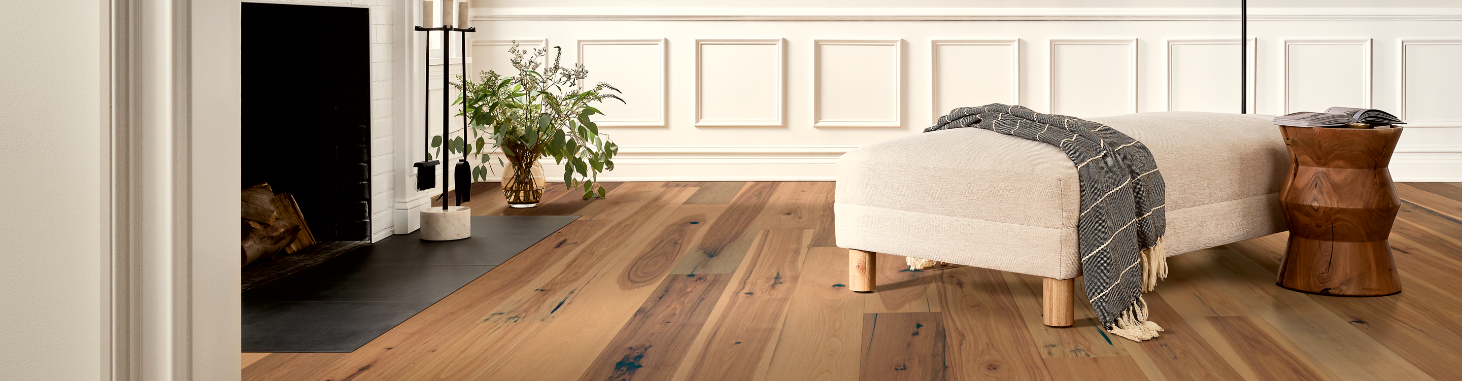Living room, hardwood flooring